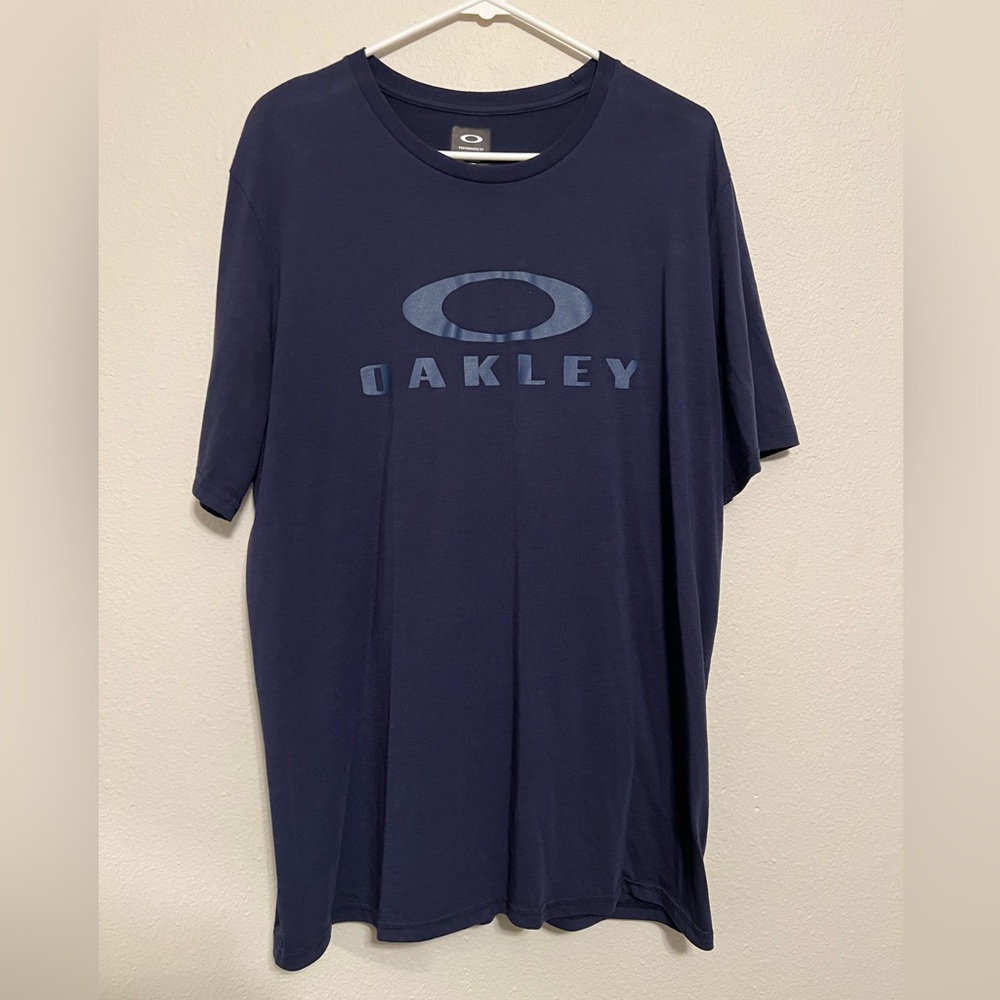 Men’s Oakley Tee